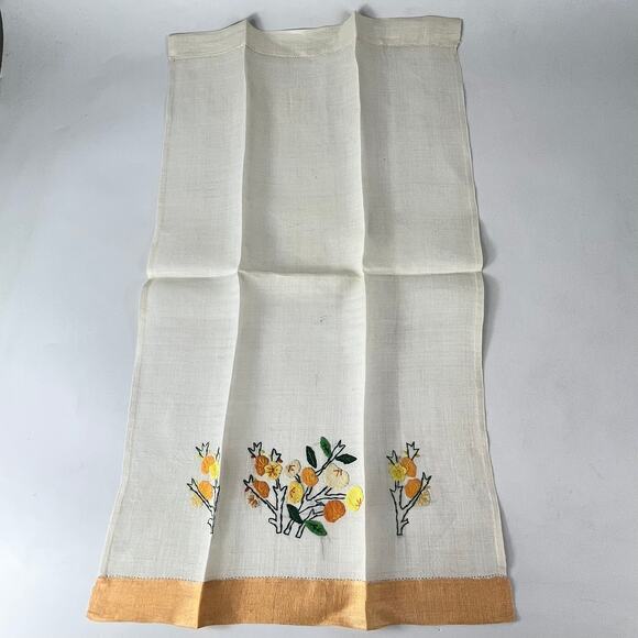 Set 3 Vtg Tea Towel Embroidered Lace Applique Flowers Large Table Doily Linens - Picture 4 of 13